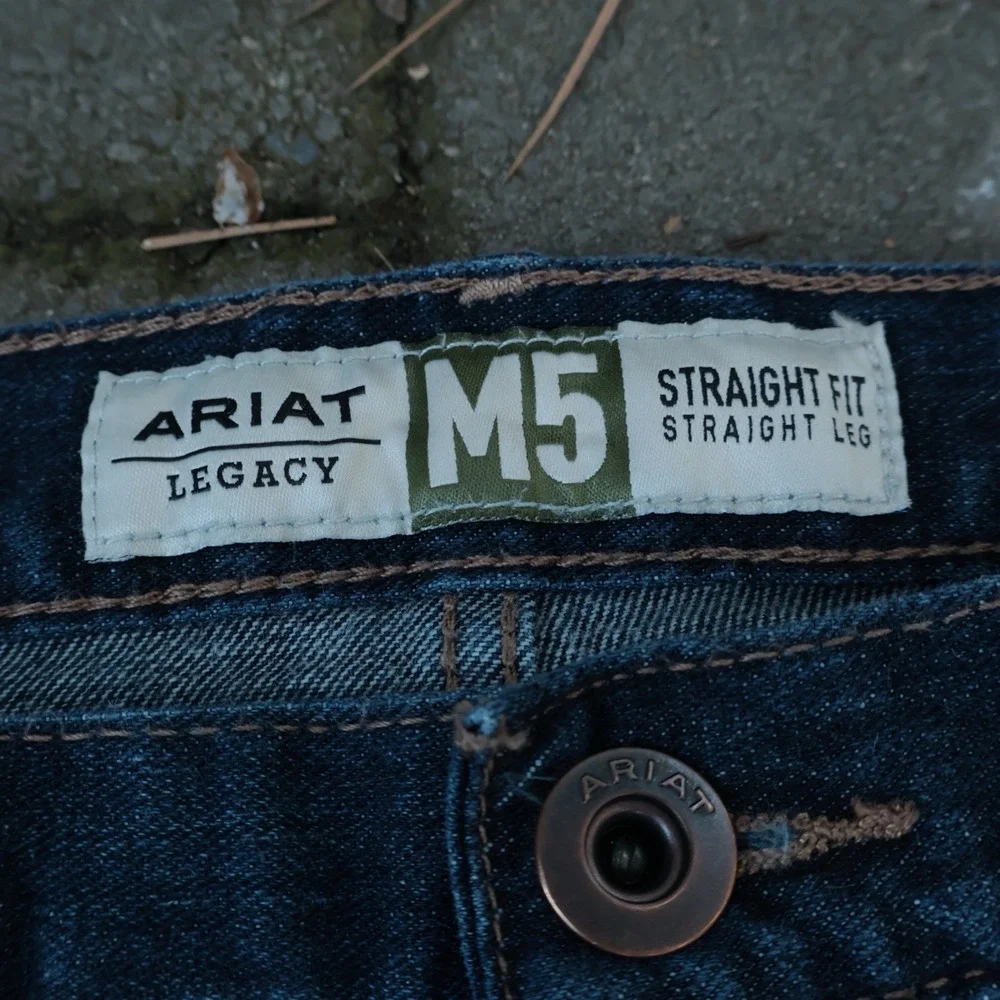 Ariat M5 Blue Jeans Men's 30x34 Coltrane Straight Fit Straight Leg Med Wash EUC - Picture 3 of 11